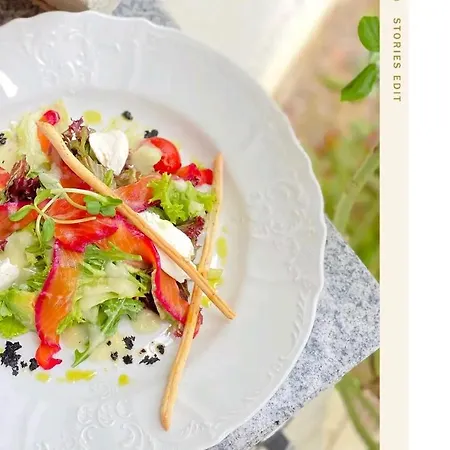 And Restaurant Velure * Мукачево