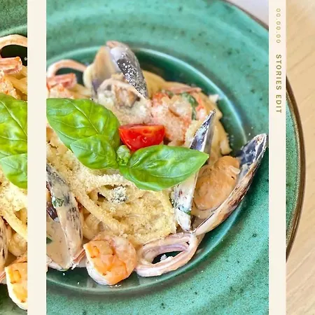 Отель And Restaurant Velure *