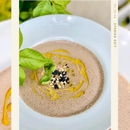 And Restaurant Velure Отель *