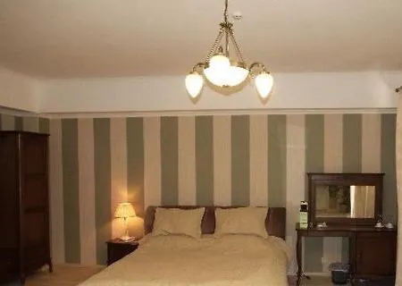 And Restaurant Velure Hotel *