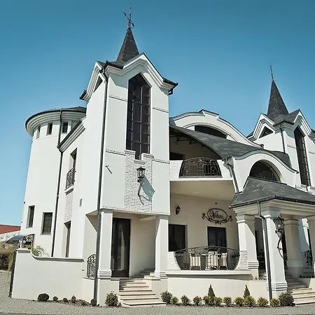 And Restaurant Velure Hotel Mukacheve
