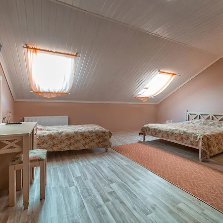 Hotel And Restaurant Velure